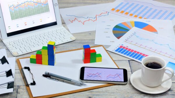 コホート分析で新規事業を成功に導く方法：リテンションからPMF検証まで徹底解説