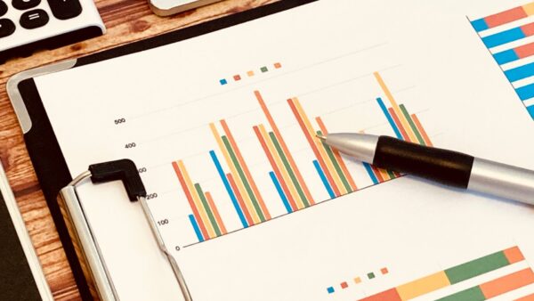 PoCとMVPの違いと活用法：成功する新規事業の検証戦略